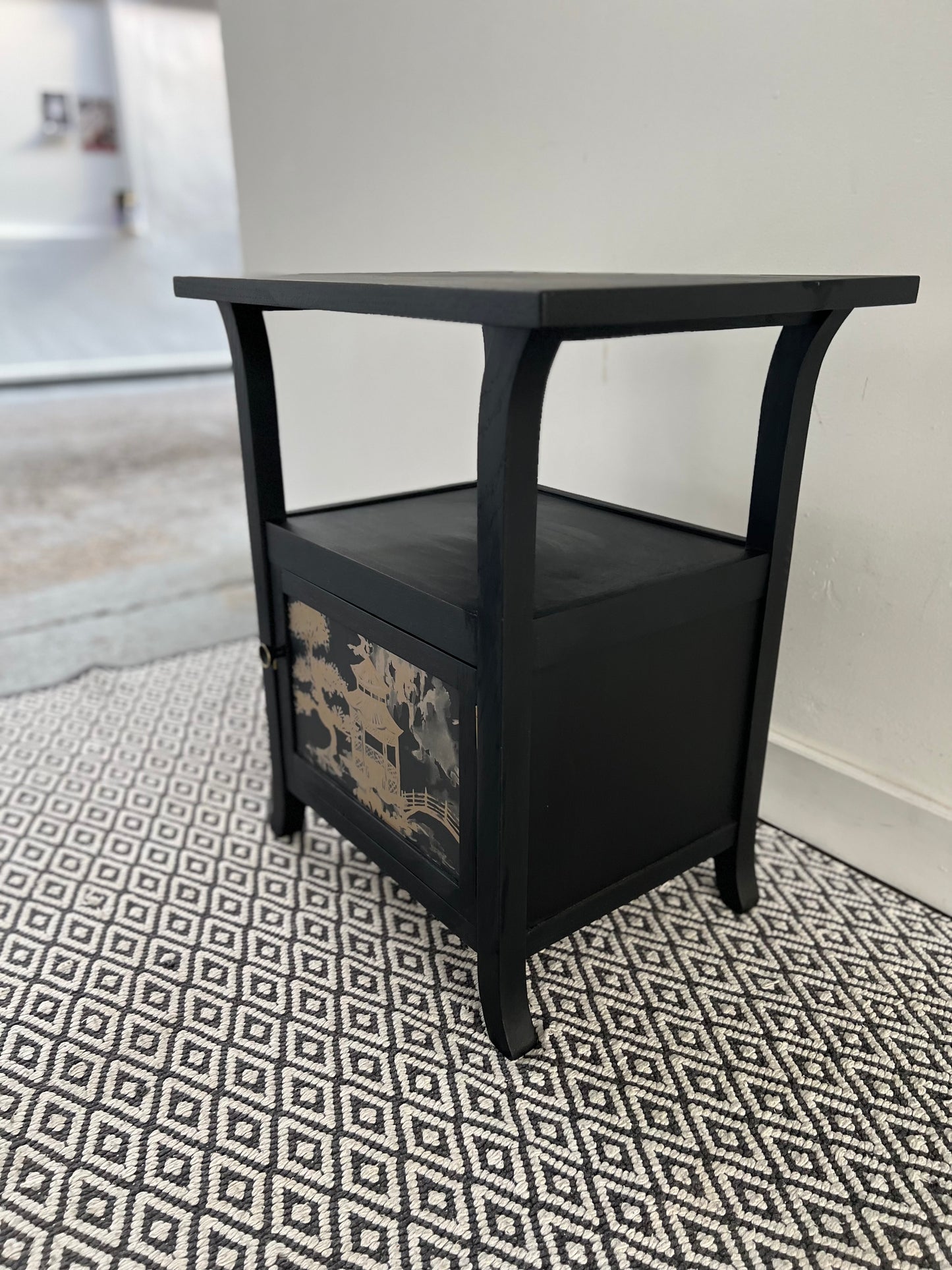 Chinoiserie End Table