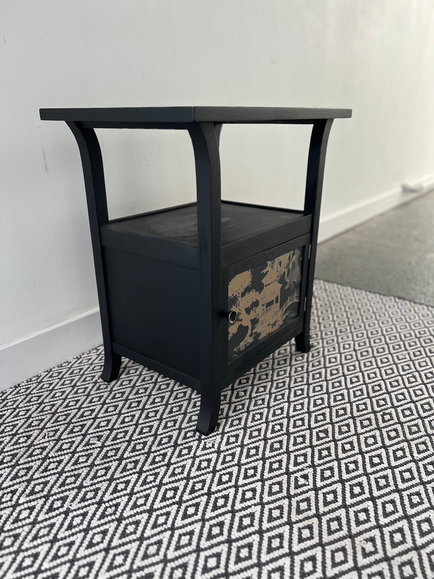 Chinoiserie End Table