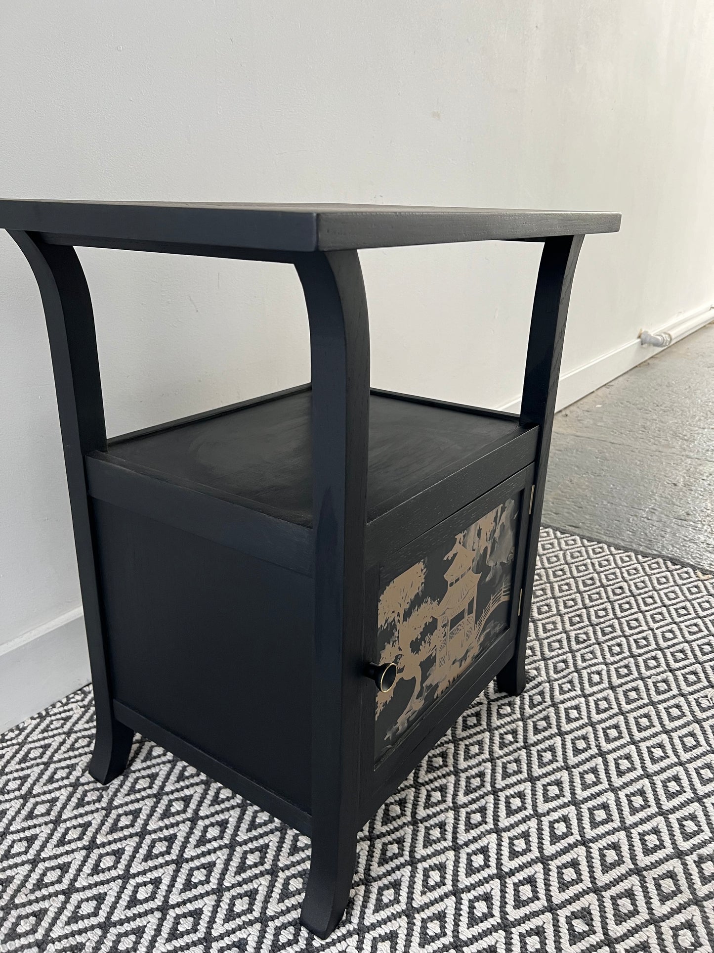 Chinoiserie End Table